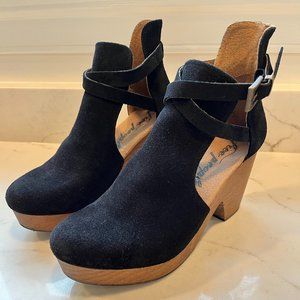 Free People Cedar Clogs
